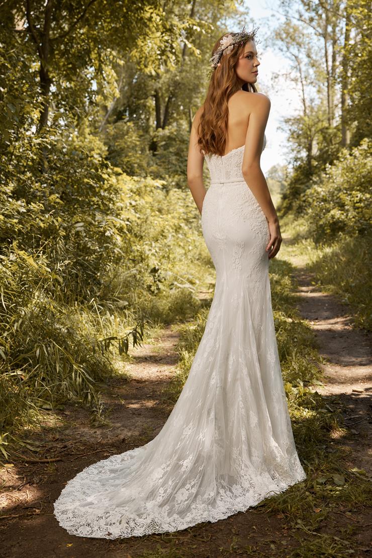 La Perle by Calla Blanche - LP2208 Rumi Gown