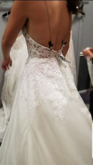 Erin Cole - Demi Sample Gown