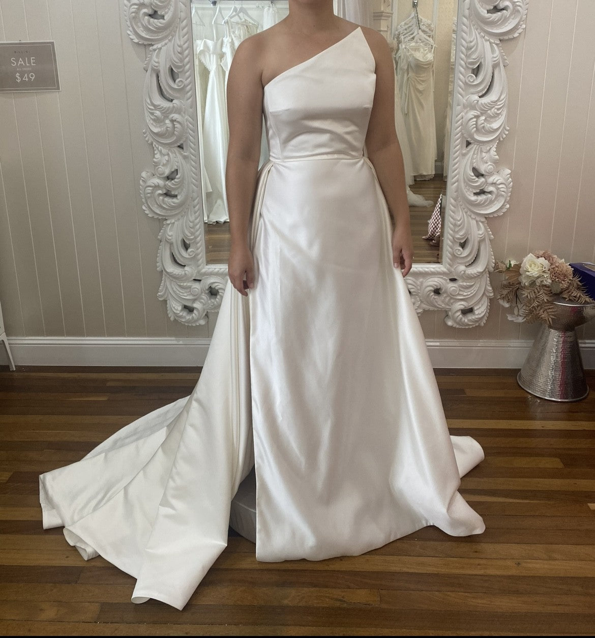 Pronovias Nora Gown