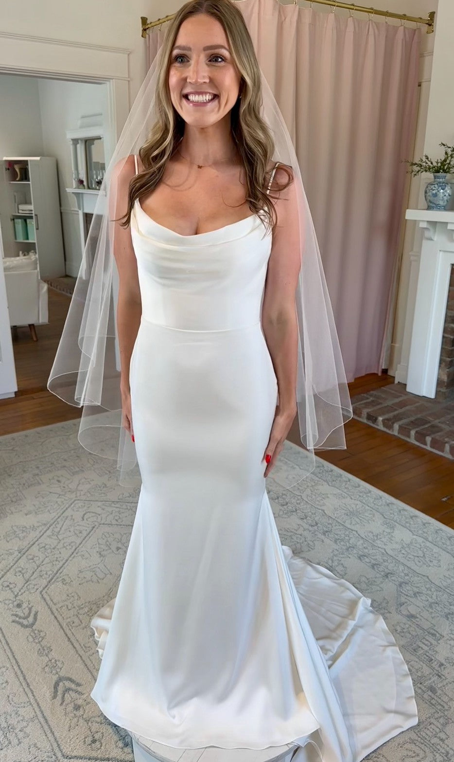 Paloma Blanca 5050 Gown