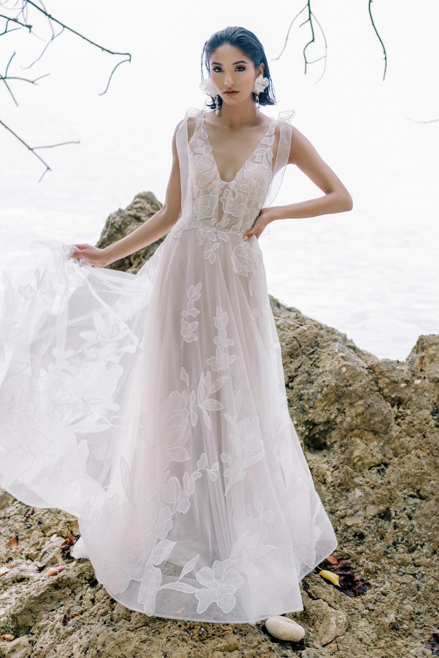 Willowby by Watters Drizzle Gown