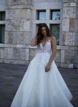 Erin Cole - Demi Sample Gown
