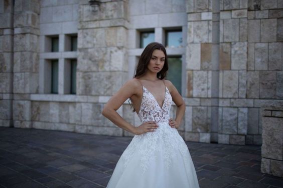 Erin Cole - Demi Sample Gown