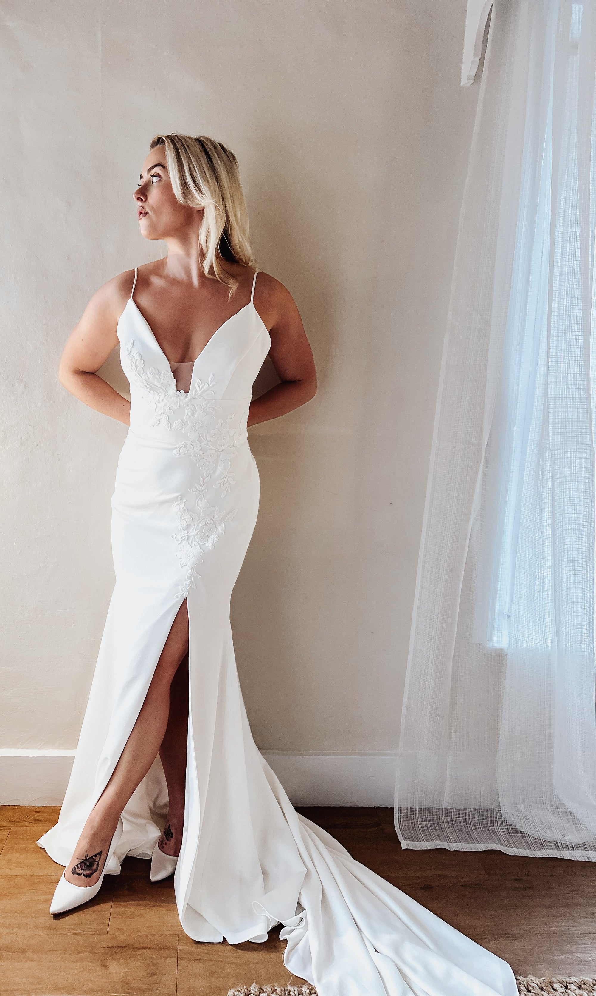 Paloma Blanca 5011 Gown