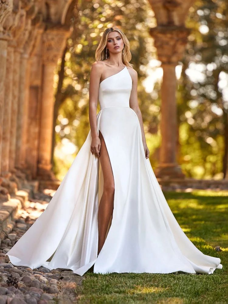 Pronovias Nora Gown