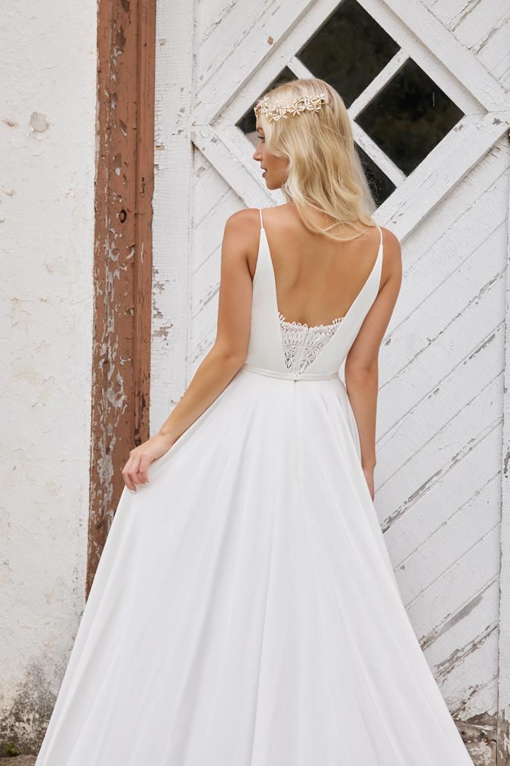 La Perle by Calla Blanche - LP2206 Ambrose Gown