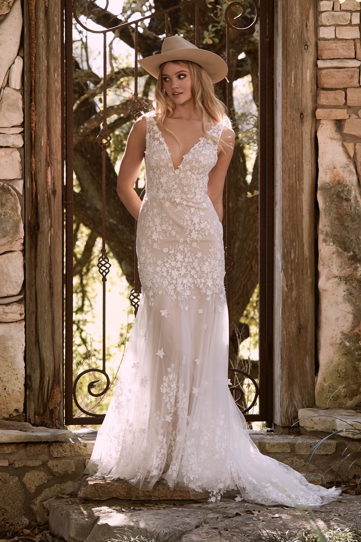 Willowby Nikola Aliyah Gown