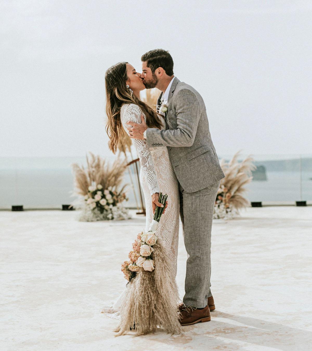 Tadashi Shoji Tenley Gown