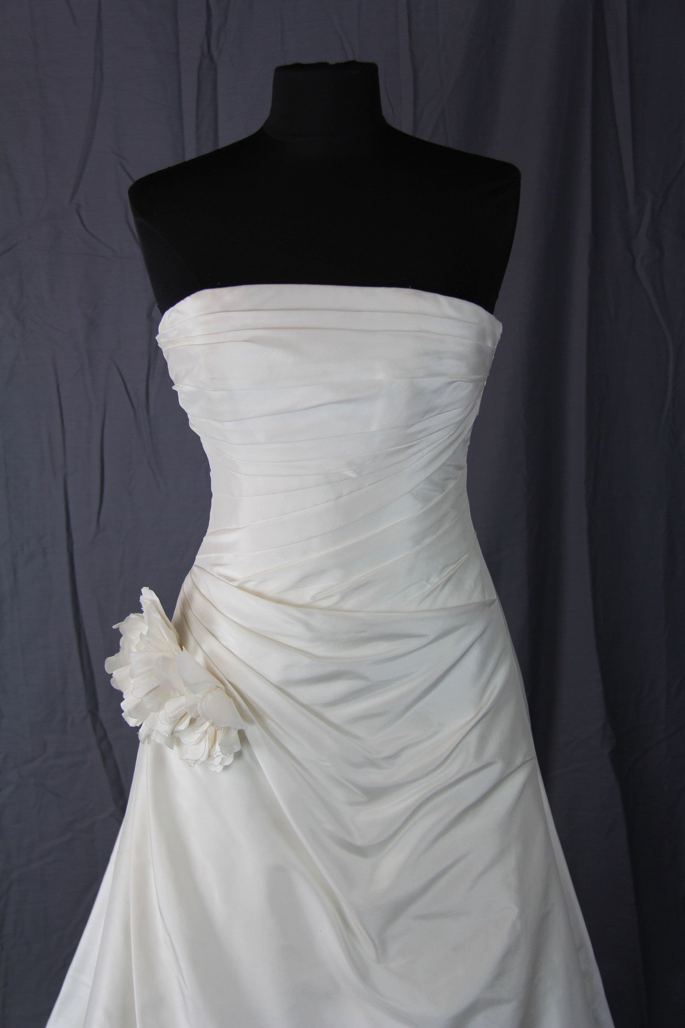 Augusta Jones - Anushka Gown