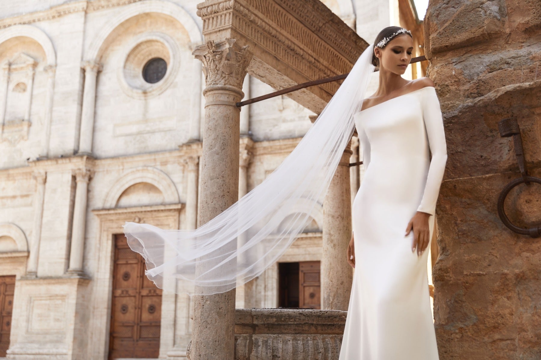 Bianco Evento - Nicole Sample Gown