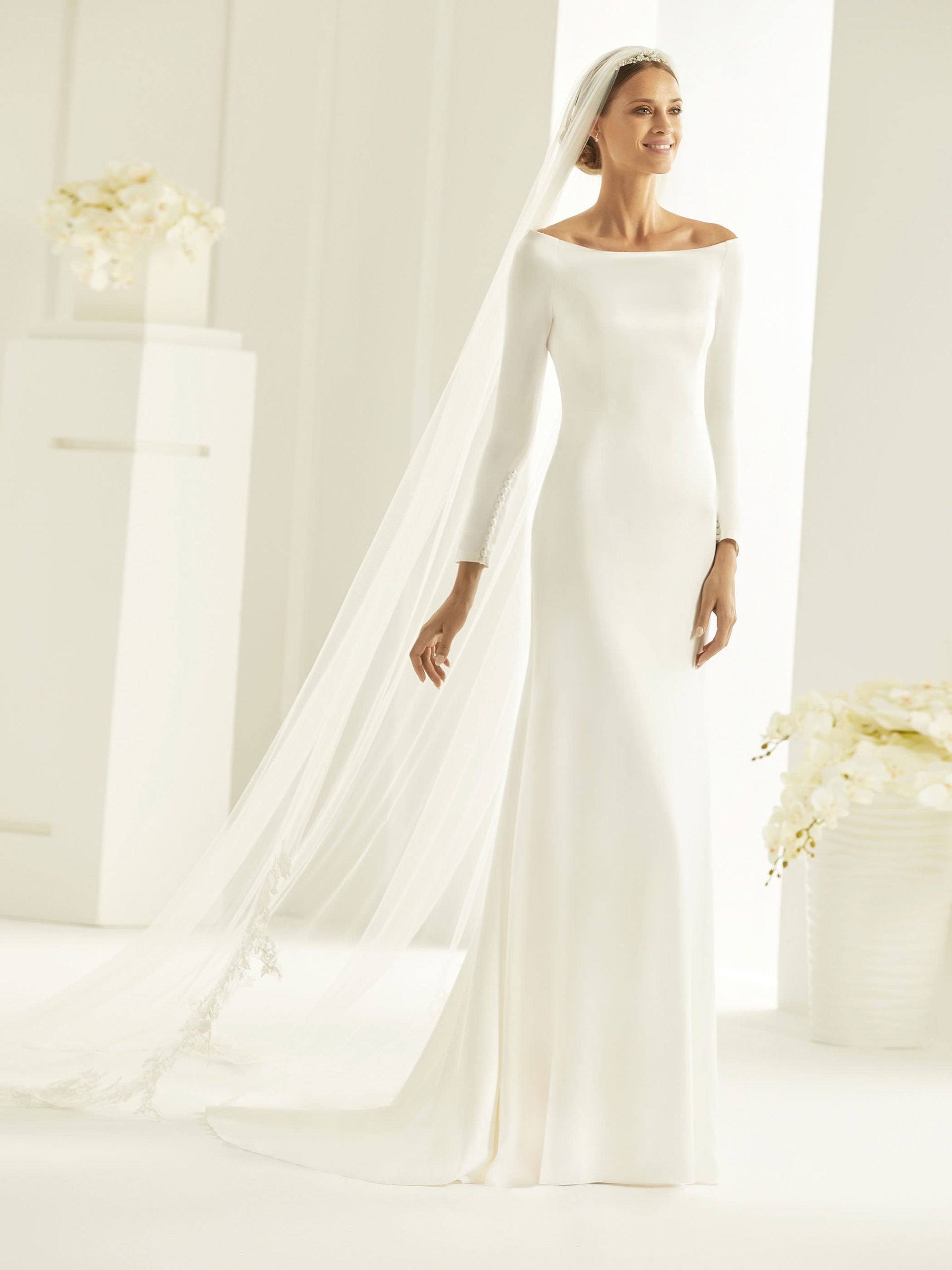 Bianco Evento - Nicole Sample Gown
