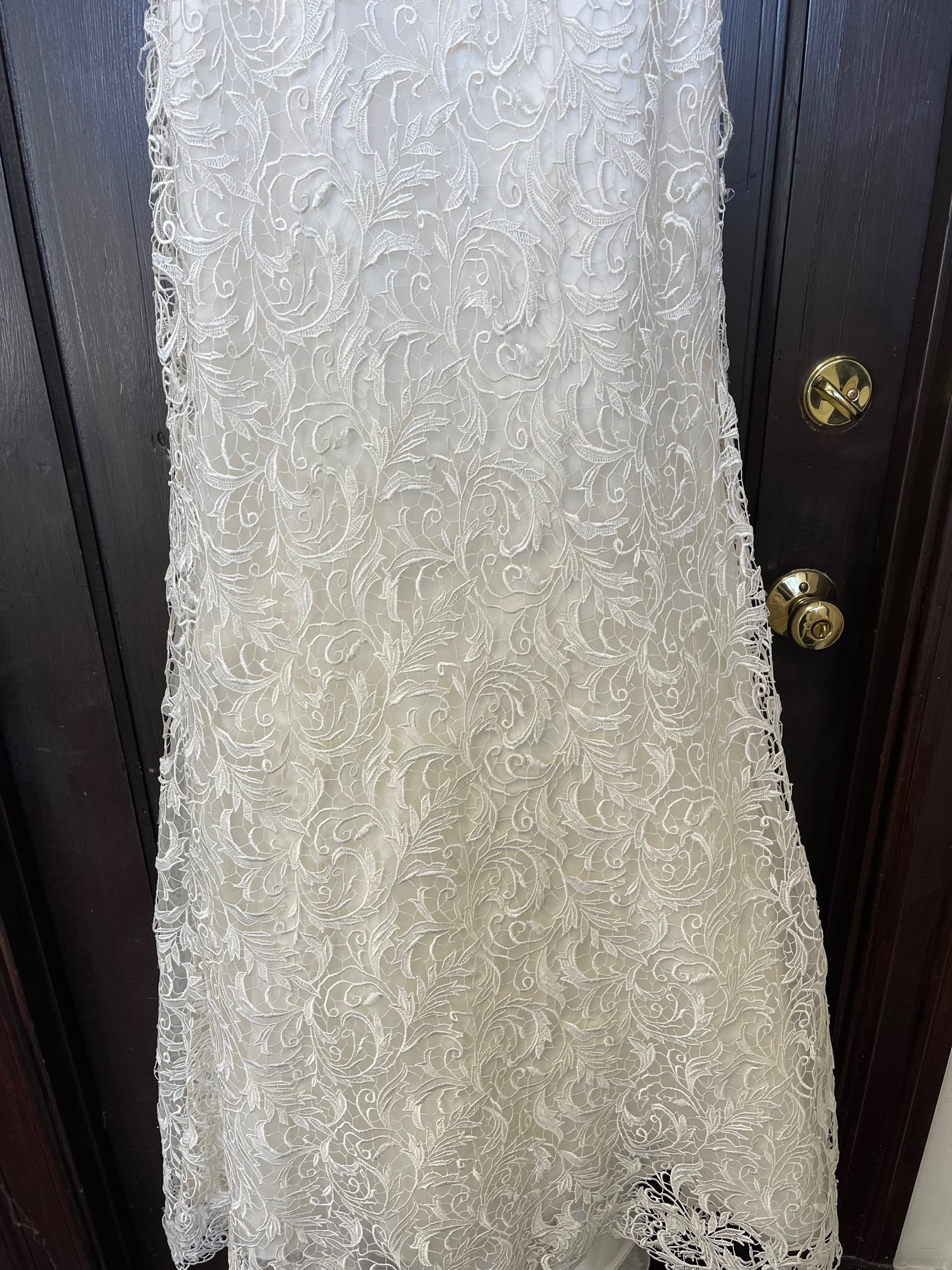 Justin Alexander - 8761 Sample Gown