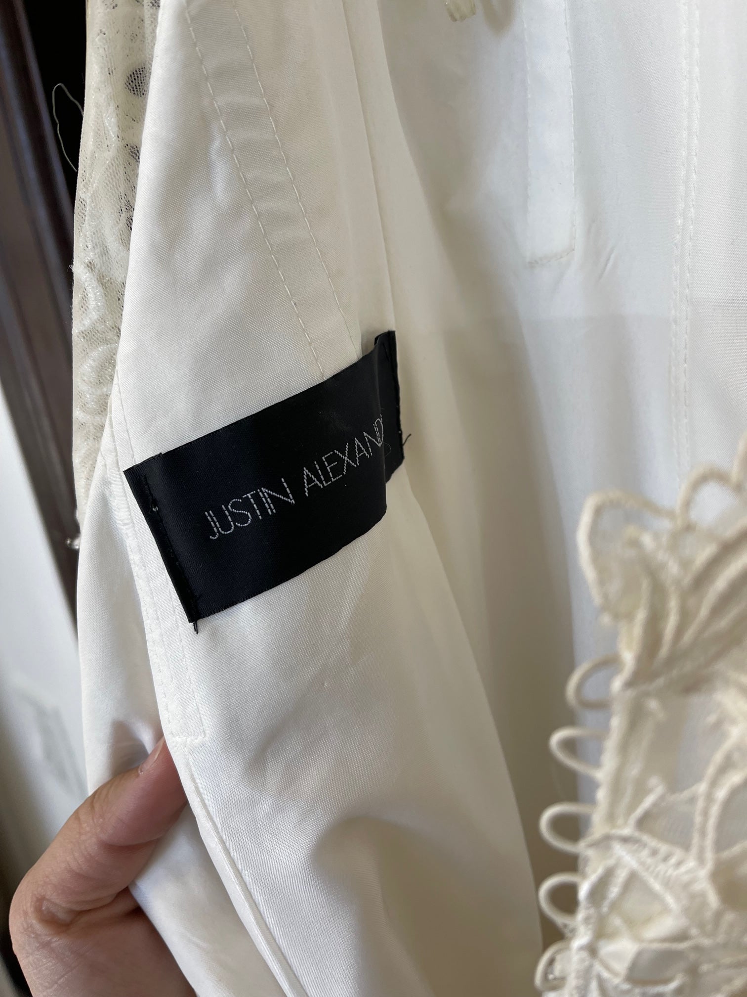 Justin Alexander - 8761 Sample Gown