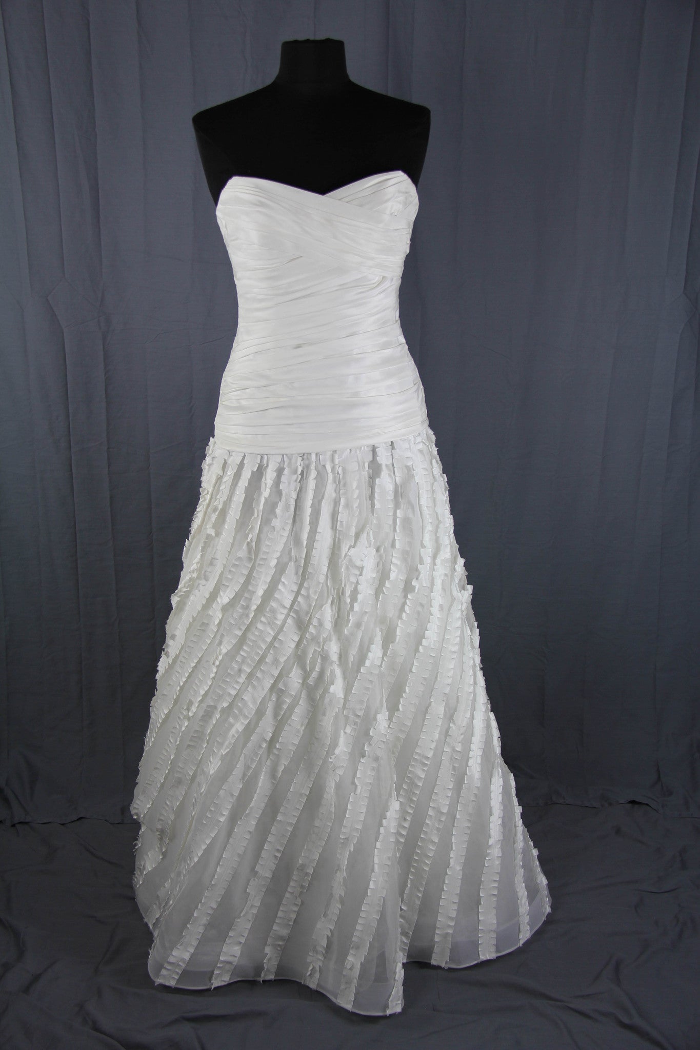 Liancarlo - 4856 Wedding Gown