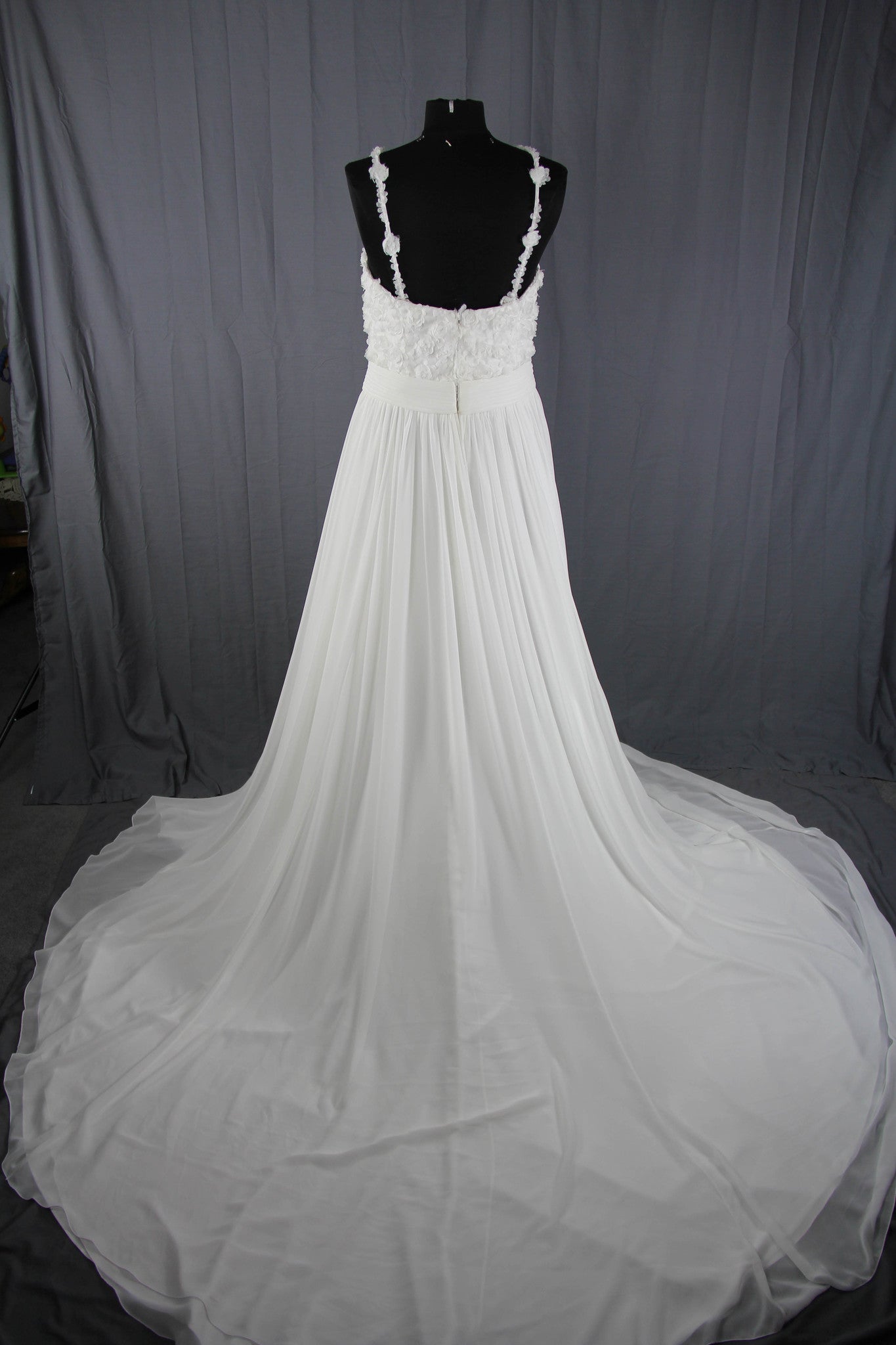 San Patrick - Australia Sample Gown