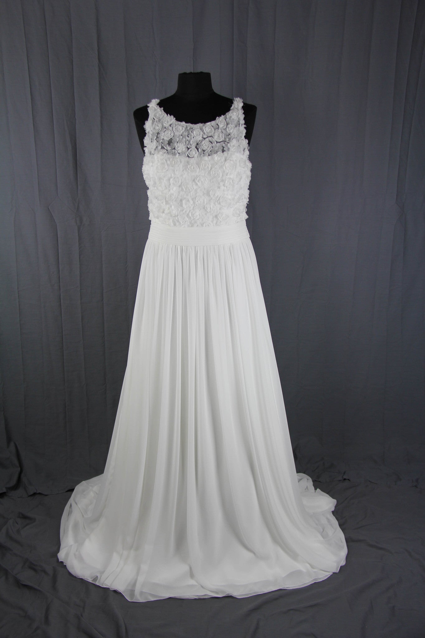 San Patrick - Australia Sample Gown