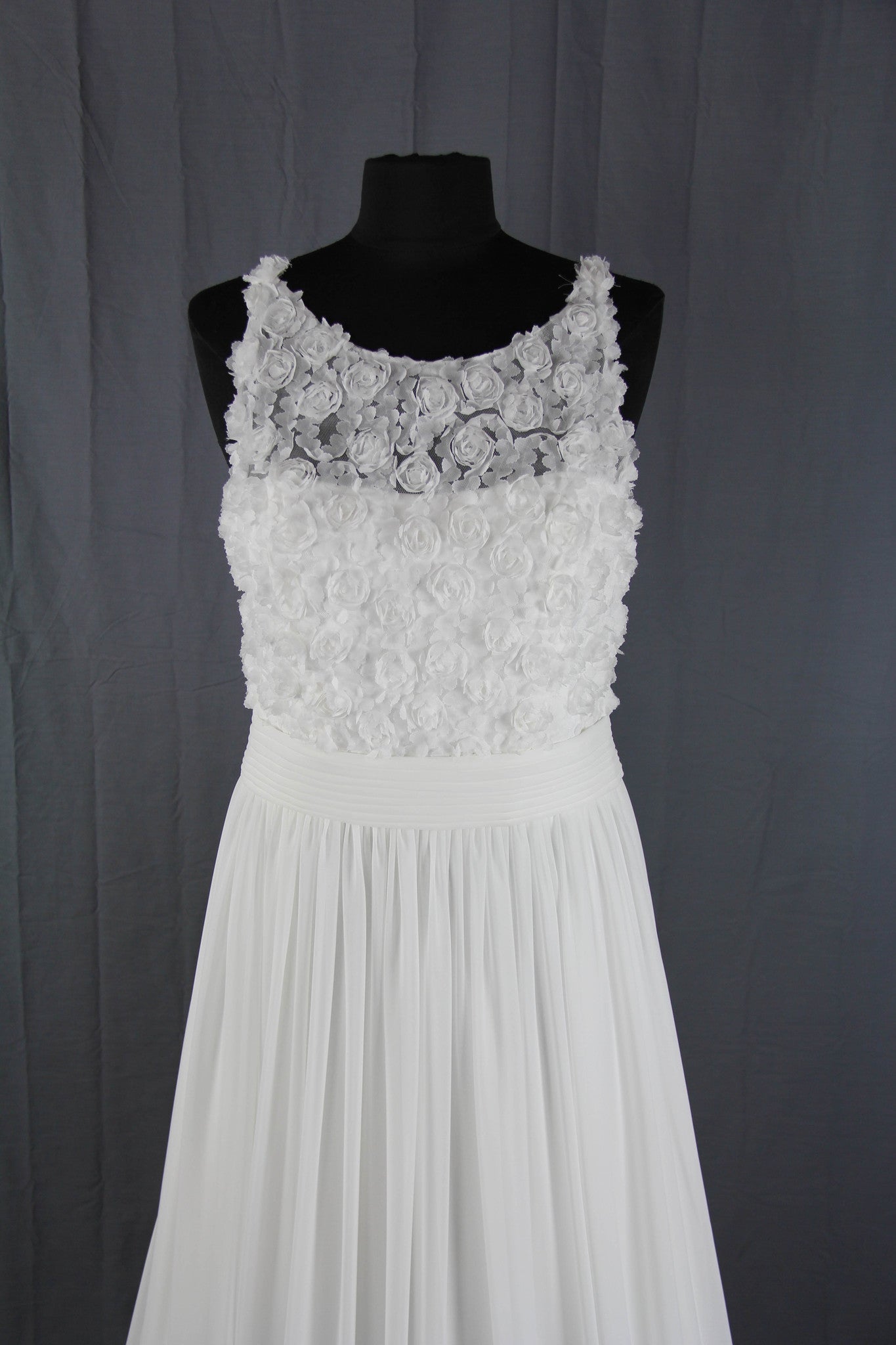 San Patrick - Australia Sample Gown