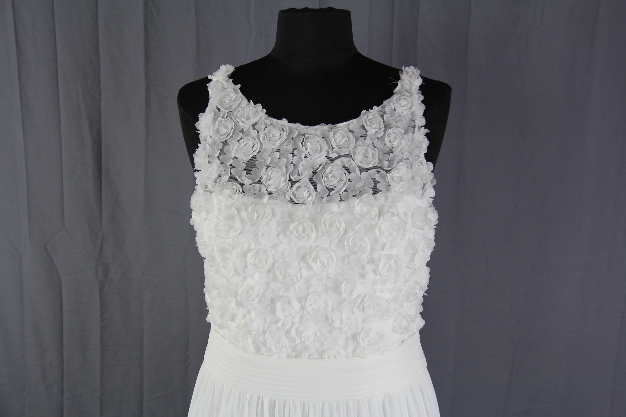 San Patrick - Australia Sample Gown