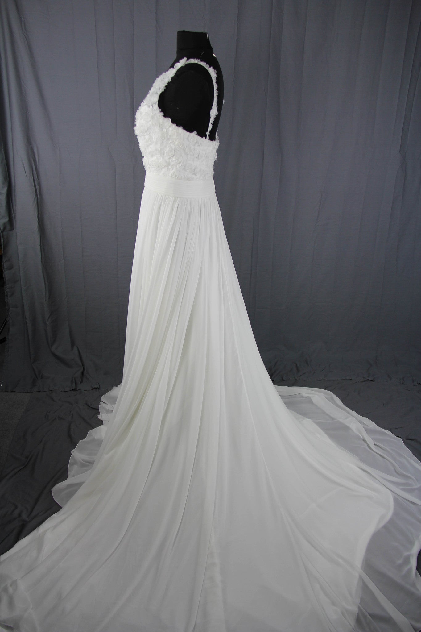 San Patrick - Australia Sample Gown