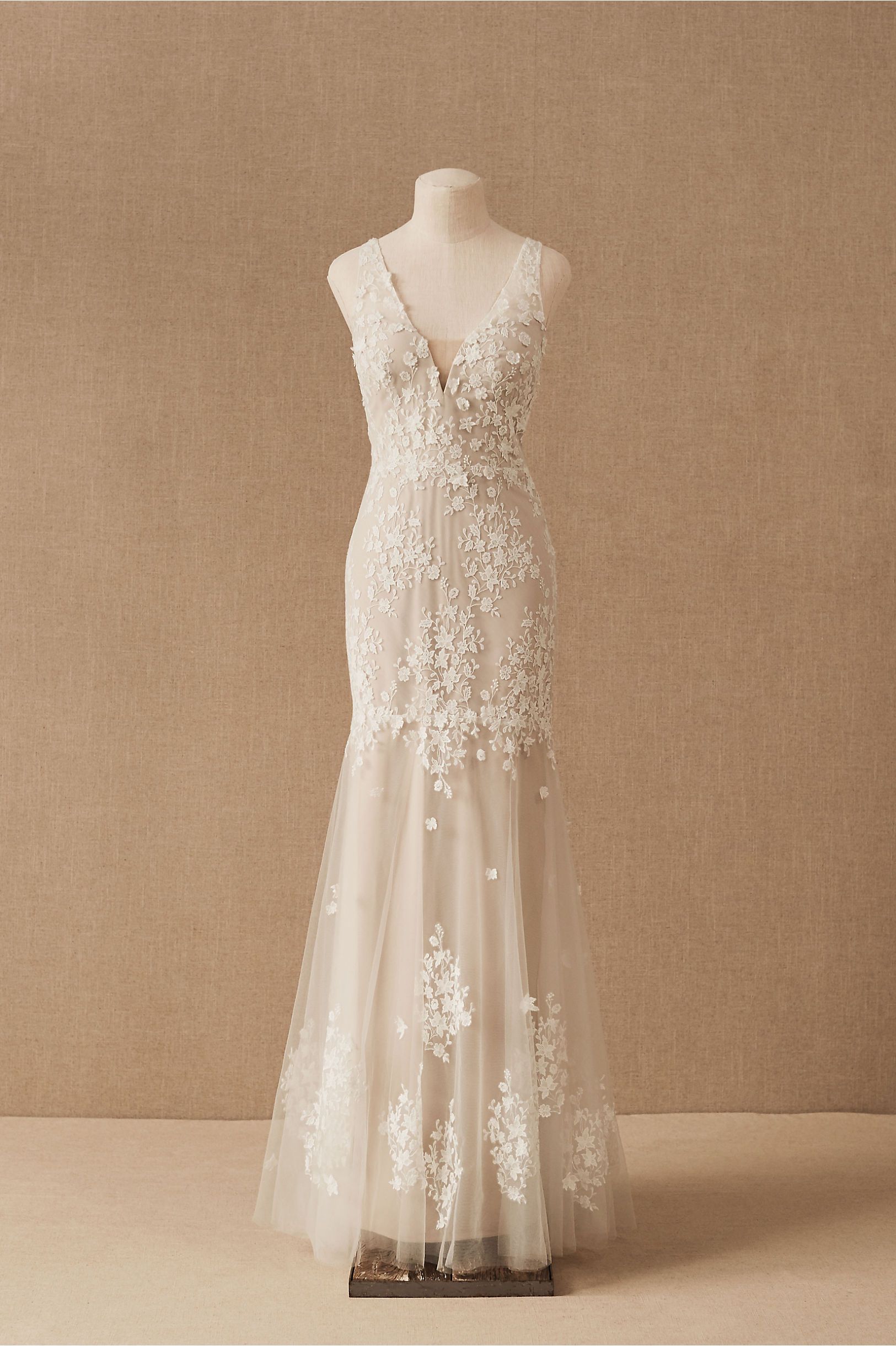 Willowby Nikola Aliyah Gown