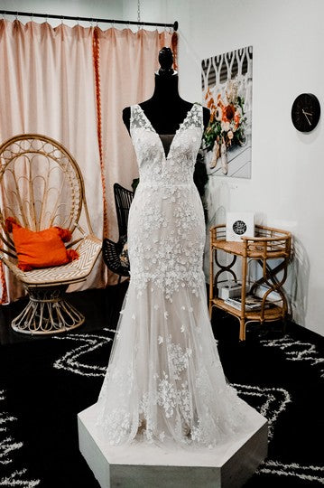 Willowby Nikola Aliyah Gown